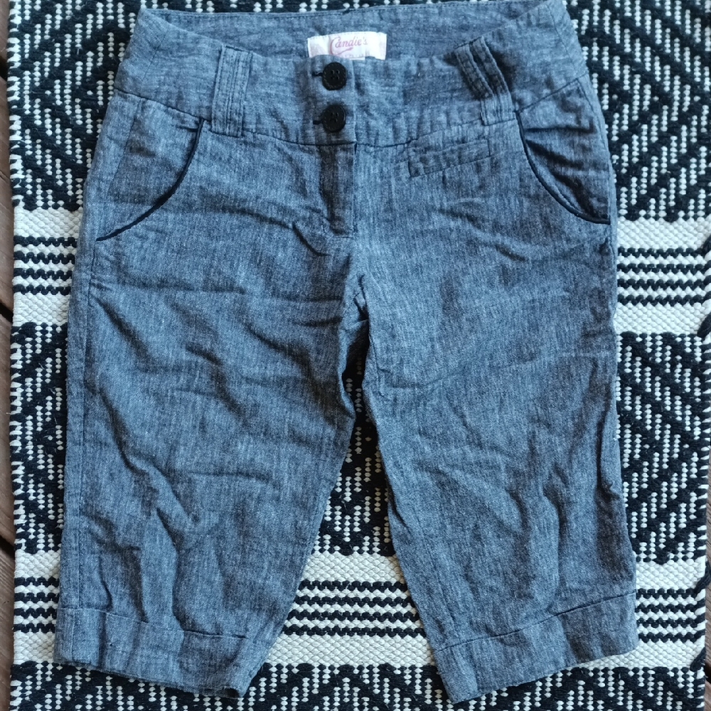 Candie's Gray Capri Pants